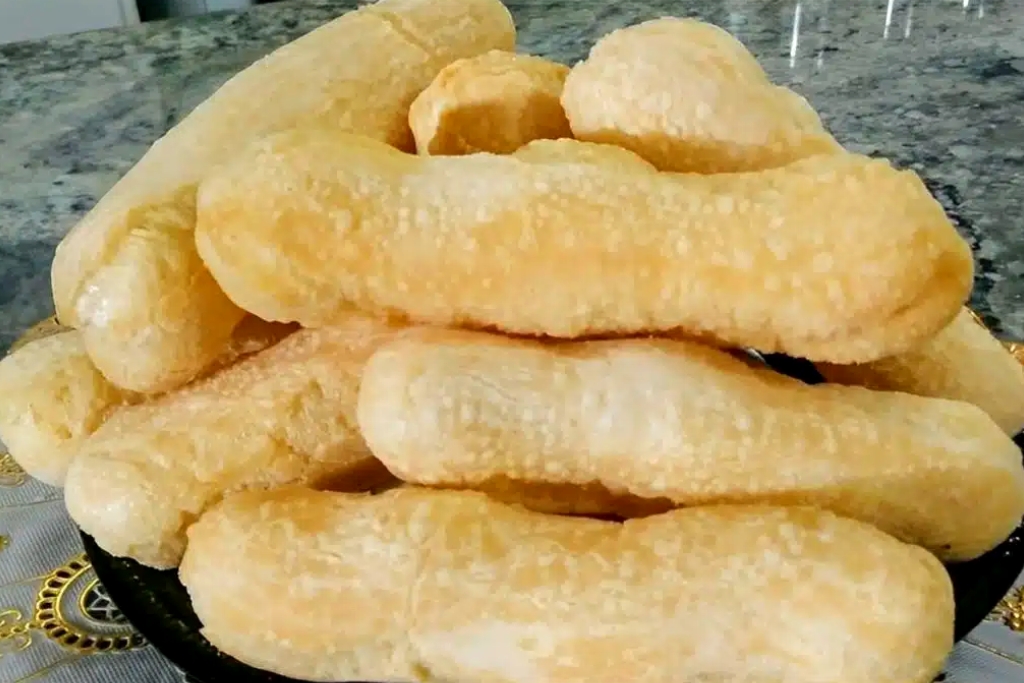 Biscoito de polvilho frito, receita mineira deliciosa pra comer no seu lanche da tarde