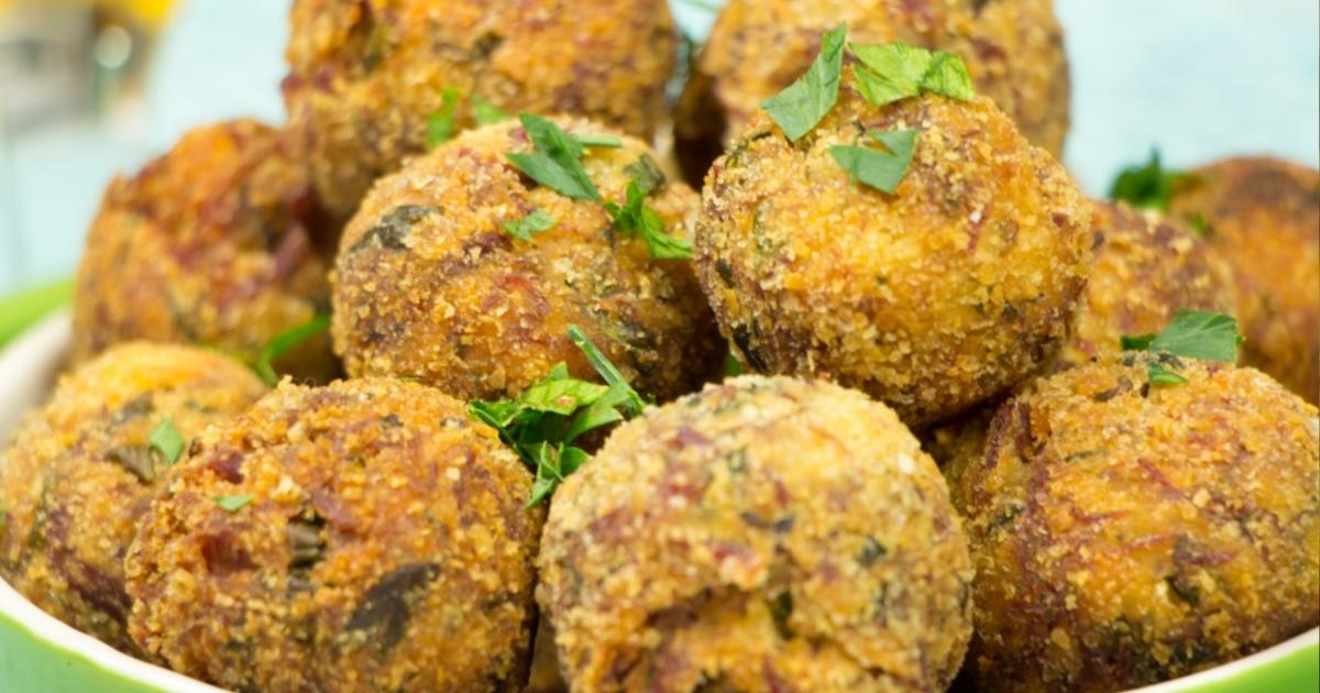 Bolinho de Carne Seca Lembra Comida de Boteco, Ideal para o Final de Semana!