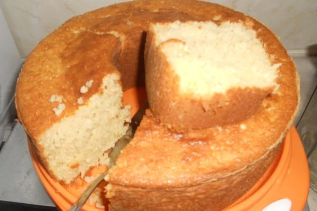 Bolo de tapioca do livro de receitas da vovó, fica super fofinho você vai amar