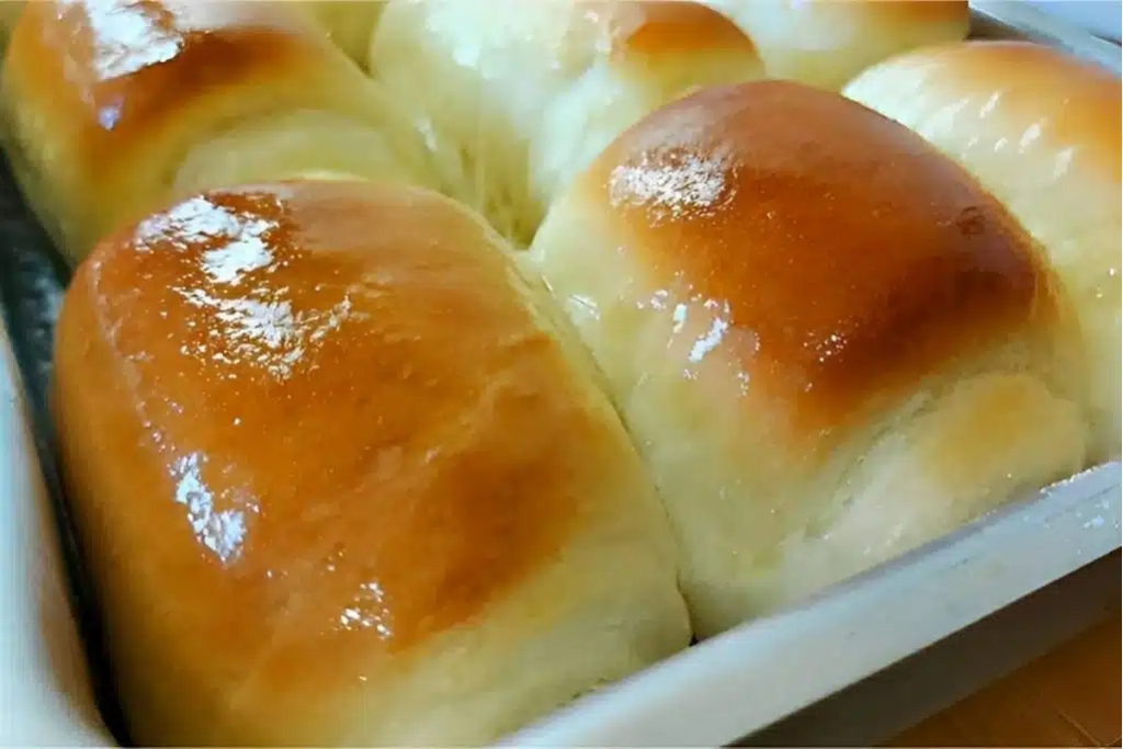 Pãozinho de algodão, um pãozinho caseiro que não precisa sovar fica levinho e delicioso